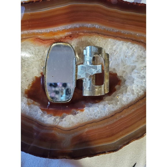 Vintage Lipstick Holder - Picture 3 of 3